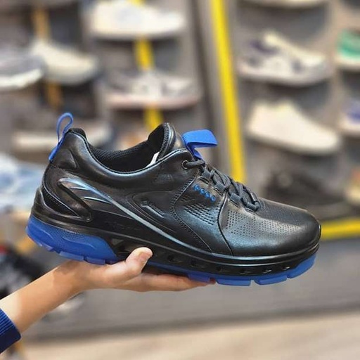 کفش پیاده‌روی و ترکینگ اکو مدل ECCO Biom C-Trail / Cool Gore-Tex - چرم مشکی با هایلایت آبی | مستر کوالیتی