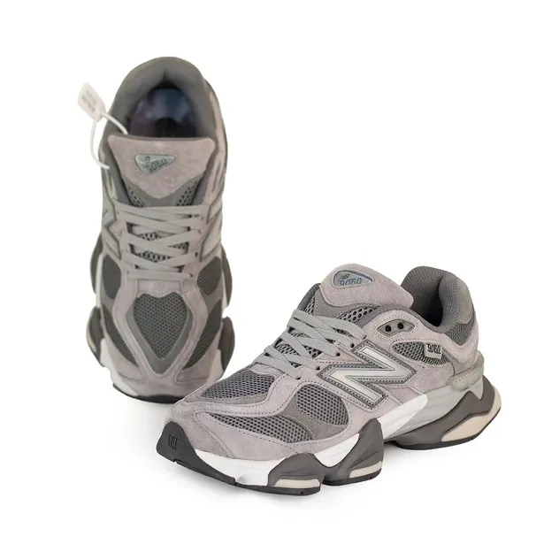 کتونی زنانه نیوبالانس ۹۰۶۰ (New Balance 9060 Rain Cloud Grey Women) - رویه جیر و مش تنفس‌پذیر طوسی با زیره حجیم طبی ABZORB | مستر کوالیتی