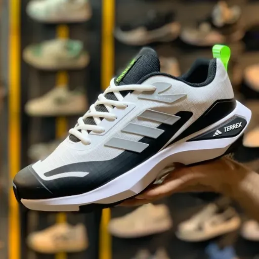 کفش طبیعت‌گردی و پیاده‌روی آدیداس مدل Adidas Terrex - رنگ سفید مشکی با جزئیات نئونی | مستر کوالیتی