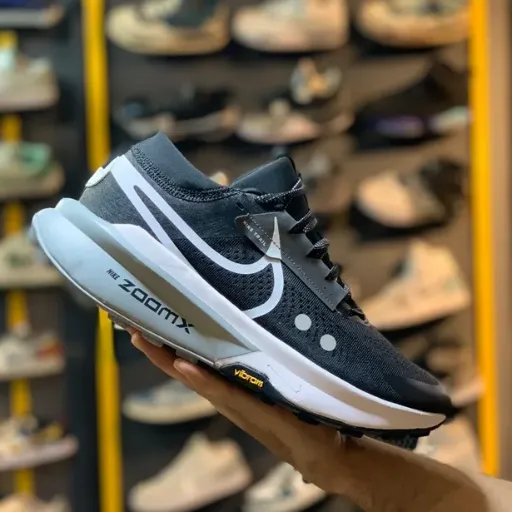کفش دویدن نایکی مدل Nike Ultrafly Trail ZoomX - رنگ مشکی سفید | مستر کوالیتی