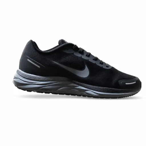کتونی نایکی وینفلو سایز بزرگ (Nike Winflo) - رویه پارچه‌ای تنفس‌پذیر تمام مشکی با زیره طبی طوسی زغالی | مستر کوالیتی